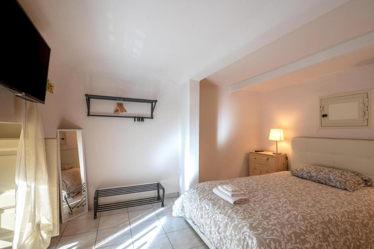 Cozy'S House Nel Cuore Della Citta Catania Luaran gambar